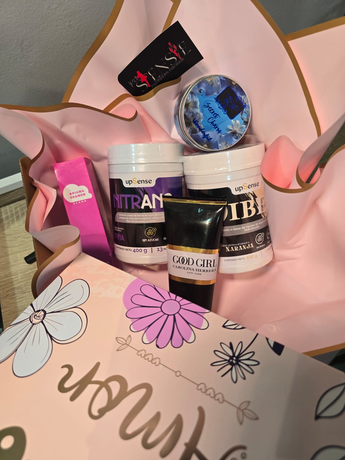 caja ESPECIAL para mama 5 productos